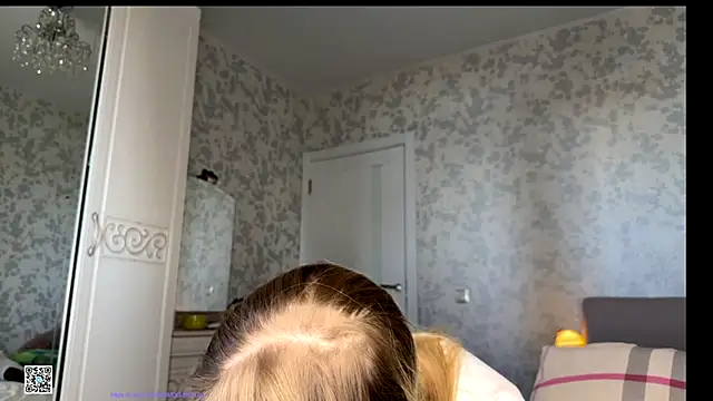 Evvie Summn1 online show from 5, 10, 2025