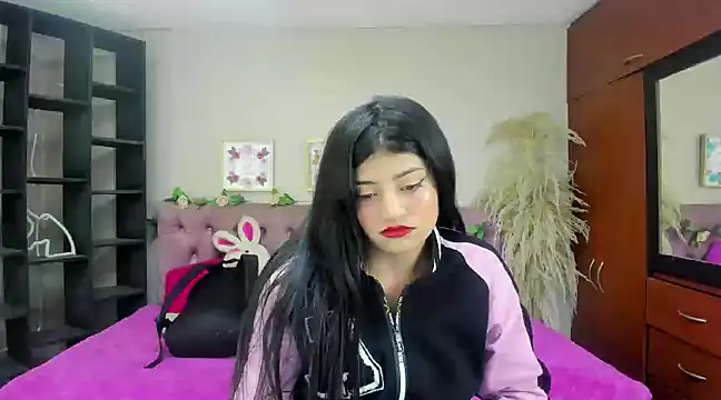 Lia Keen online show from 11, 1, 2025