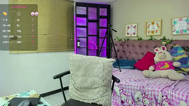 Lia Keen online show from 15, 2, 2025