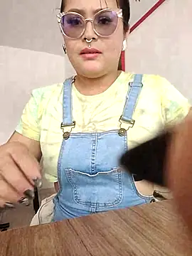 Snapshot of ambar_07 chatting on 8, 3, 2025 ambar 07 online show from 8, 3, 2025