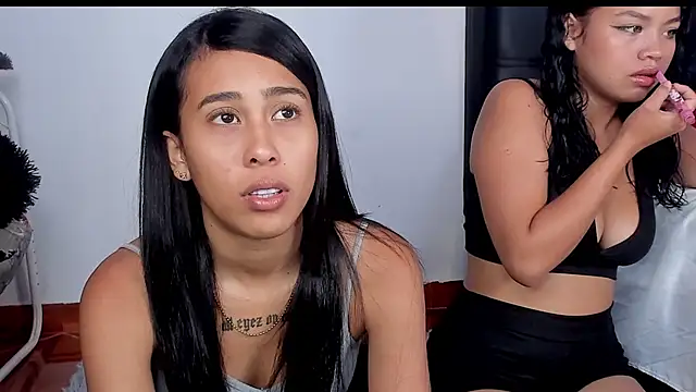 Snapshot of lilibluex chatting on 25, 1, 2025 lilibluex online show from 25, 1, 2025