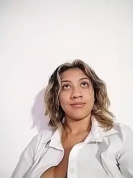 nina carther online show from 28, 2, 2025