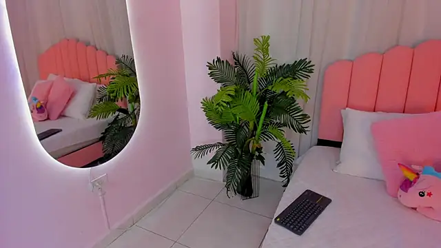 Jasmin evano29 online show from 9, 6, 2026