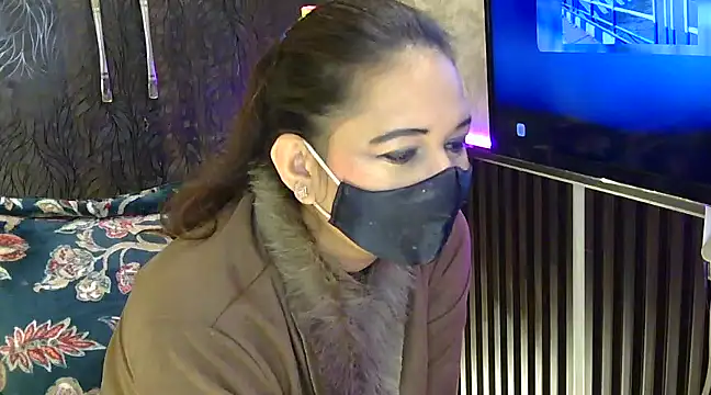 fabdemira online show from 6, 1, 2025