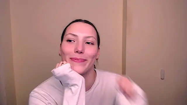 VanessaMay  online show from 9, 3, 2025