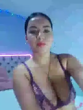 Snapshot of Anal_Luucia chatting on 5, 2, 2025 Anal Luucia online show from 5, 2, 2025