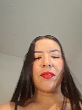 Snapshot of Anal_Luucia chatting on 8, 6, 2026 Anal Luucia online show from 8, 6, 2026