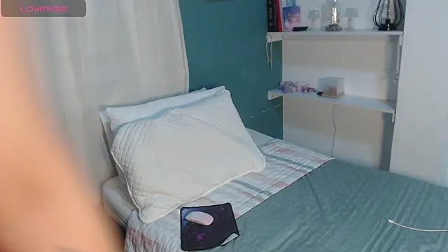 Snapshot of Mily_Miley chatting on 24, 6, 2026 Mily Miley online show from 24, 6, 2026