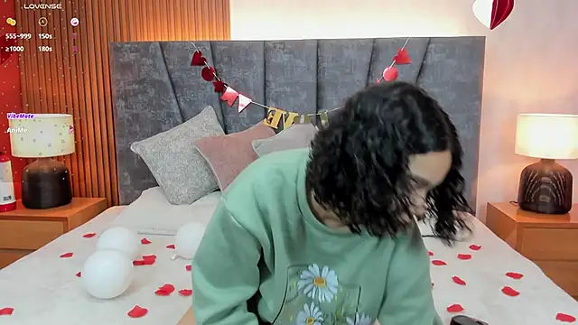 pretty sunlight  online show from 15, 2, 2025