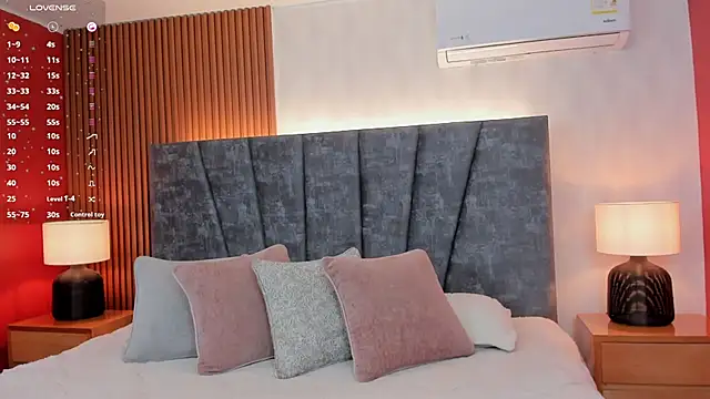 pretty sunlight  online show from 16, 2, 2025