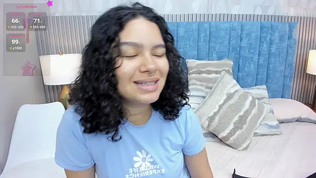 pretty sunlight  online show from 12, 10, 2025