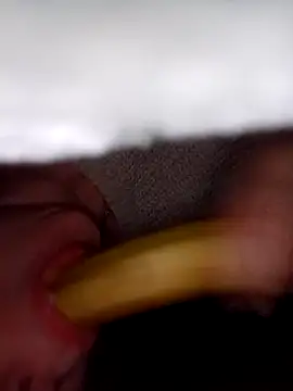 Snapshot of YuliannaFox chatting on 7, 2, 2025 YuliannaFox online show from 7, 2, 2025