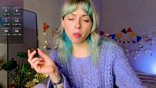 Snapshot of lavenderluxe chatting on 29, 9, 2025 lavenderluxe online show from 29, 9, 2025