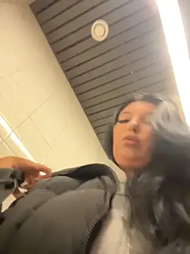 Tisha Busty online show from 11, 3, 2026