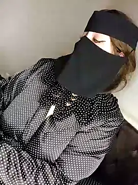 -Arab milf- online show from 2, 1, 2025