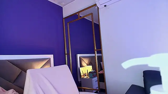 brigiitte rohan online show from 7, 10, 2025