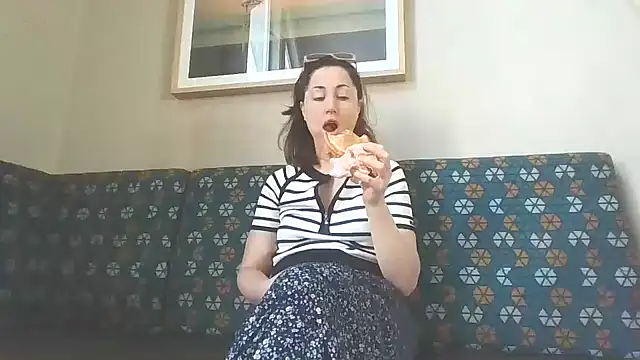 PompasPurpleriver online show from 9, 2, 2025