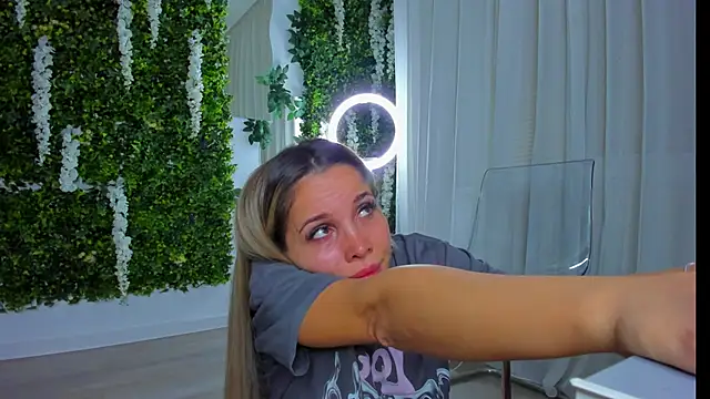 VivienCarter online show from 24, 10, 2025