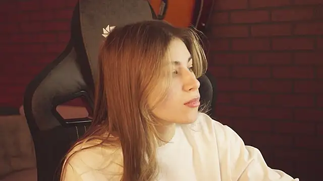 EllieCutes online show from 17, 2, 2025