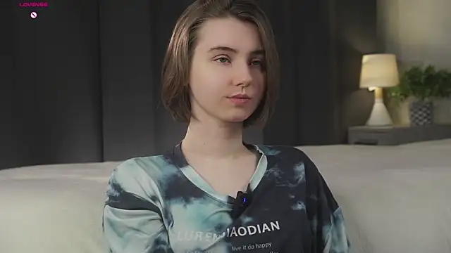 MeghanElson online show from 18, 2, 2026