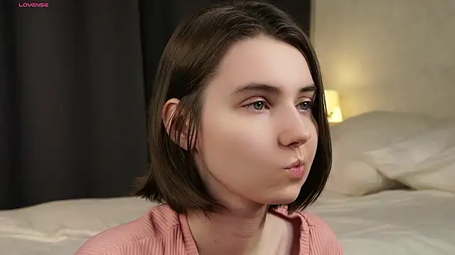 MeghanElson online show from 27, 3, 2026