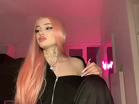 madelinexx online show from 8, 3, 2025