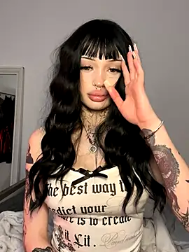 Snapshot of madelinexx chatting on 15, 12, 2025 madelinexx online show from 15, 12, 2025