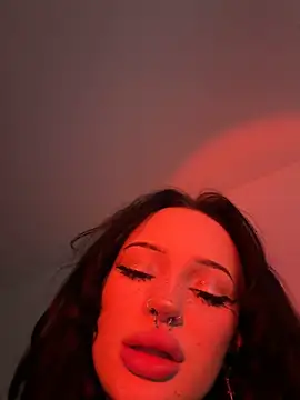 Snapshot of madelinexx chatting on 3, 2, 2026 madelinexx online show from 3, 2, 2026