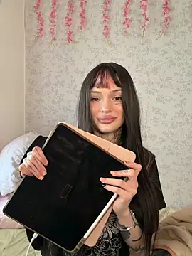 Snapshot of madelinexx chatting on 3, 3, 2026 madelinexx online show from 3, 3, 2026