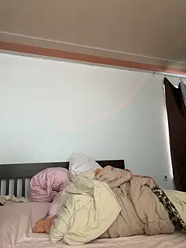 Snapshot of madelinexx chatting on 24, 3, 2026 madelinexx online show from 24, 3, 2026