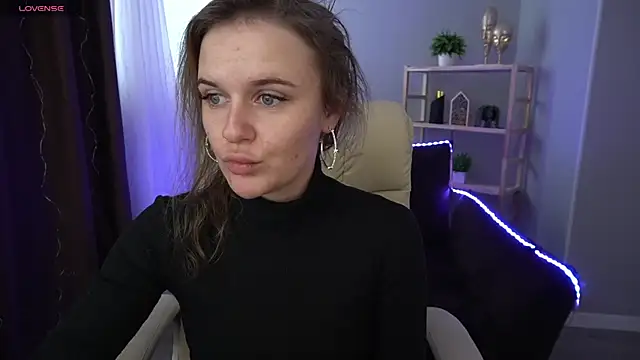 Snapshot of MaribelRiverr_ chatting on 2, 1, 2025 MaribelRiverr online show from 2, 1, 2025