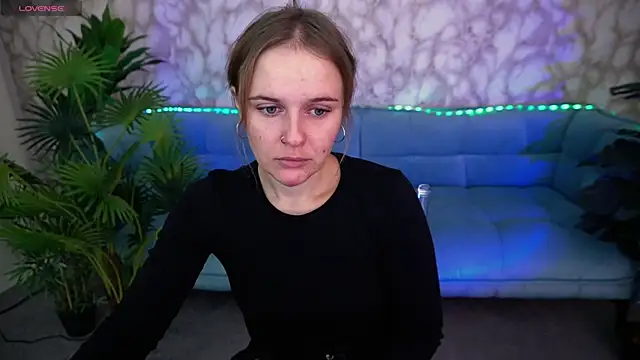 Snapshot of MaribelRiverr_ chatting on 6, 10, 2025 MaribelRiverr online show from 6, 10, 2025