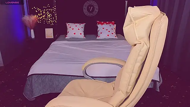 Snapshot of BettyDark chatting on 7, 2, 2026 BettyDark online show from 7, 2, 2026