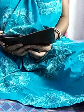 Snapshot of miss-Riy chatting on 13, 5, 2026 miss-Riy online show from 13, 5, 2026