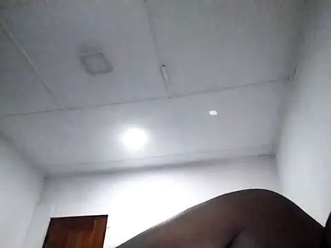 nikini1621 online show from 9, 11, 2025