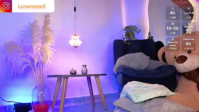 LunaRose5 online show from 17, 10, 2025