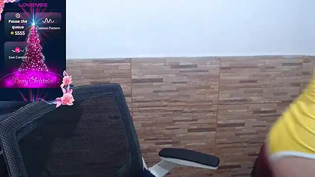 athenea russo4 online show from 12, 12, 2024