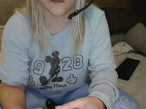 LaRa forU online show from 22, 1, 2025