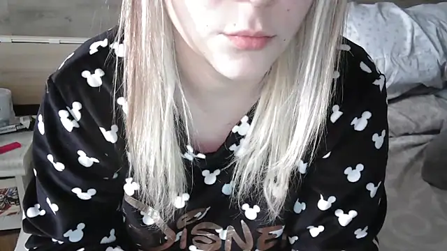 LaRa forU online show from 17, 2, 2025