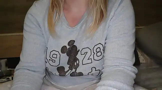 LaRa forU online show from 2, 3, 2025