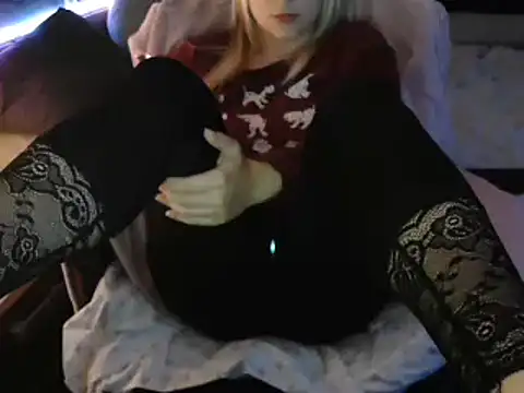 LaRa forU online show from 8, 3, 2025