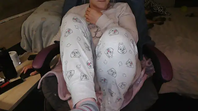 LaRa forU online show from 19, 3, 2025