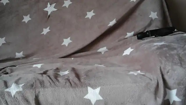 LaRa forU online show from 1, 12, 2025