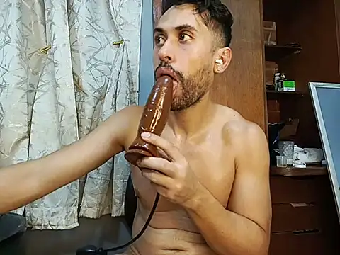 Raziel X online show from 1, 2, 2025