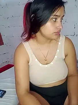 Snapshot of sariitha_sw chatting on 2, 5, 2026 sariitha sw online show from 2, 5, 2026