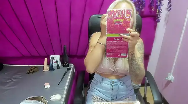 ConstansBlonde online show from 14, 3, 2025