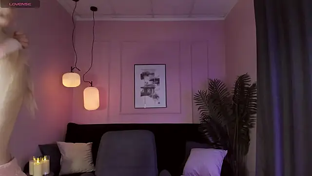 EmilyAir online show from 2, 3, 2025