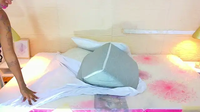 Chocolatte bar online show from 10, 2, 2026