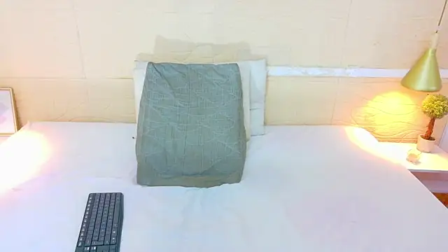 Chocolatte bar online show from 24, 2, 2026