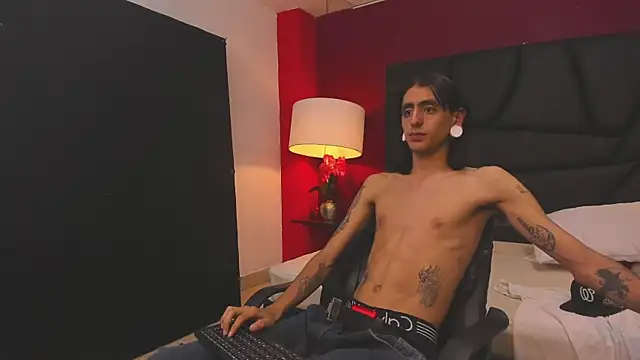 Snapshot of Matthew_Dixonn chatting on 26, 12, 2024 Matthew Dixonn online show from 26, 12, 2024